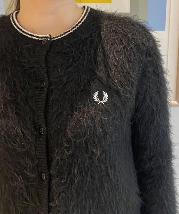 ayaさんの「BEAMS WOMEN｜【別注】FRED PERRY / Fluffy Crewneck Knit Cardigan」を使ったコーディネート