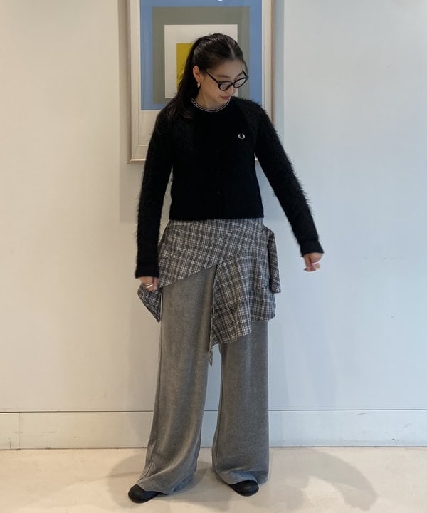 ayaさんの「BEAMS WOMEN｜【別注】FRED PERRY / Fluffy Crewneck Knit Cardigan」を使ったコーディネート