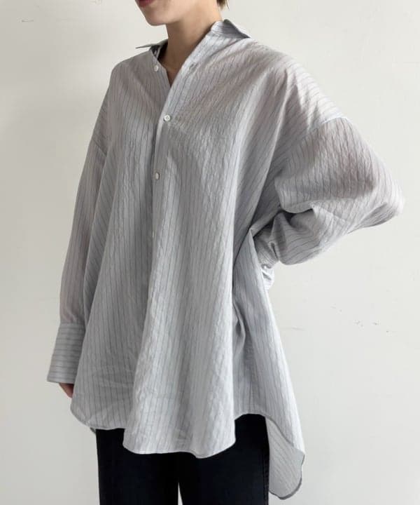 AONO SHIKAMAさんの「BEAMS WOMEN｜AK+1 / シアー ストライプ シャツ」を使ったコーディネート