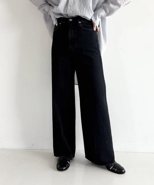 AONO SHIKAMAさんの「BEAMS WOMEN｜AK+1 / シアー ストライプ シャツ」を使ったコーディネート