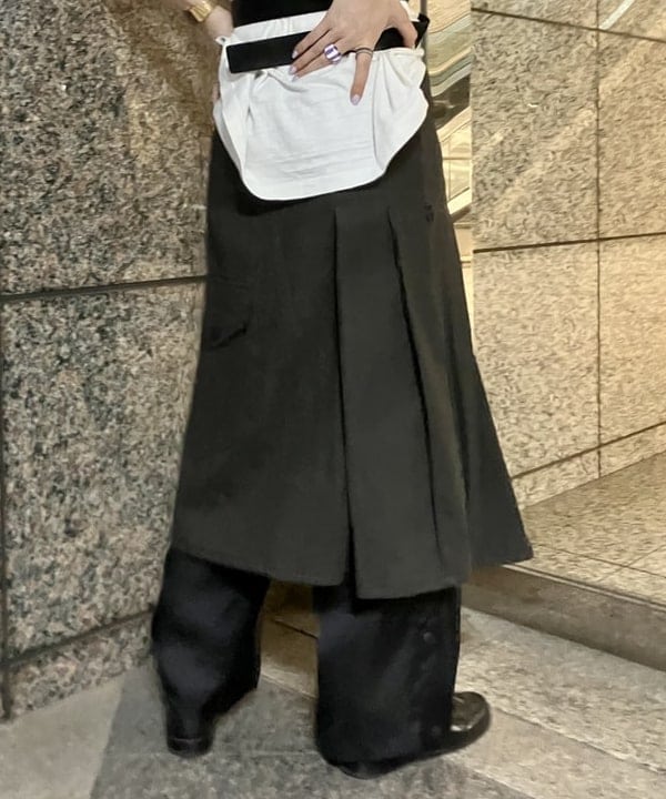 小原 もこさんの「BEAMS WOMEN｜WAREHOUSE & CO. / 別注 ステンシル13 Tシャツ」を使ったコーディネート