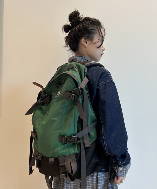 清水 彩乃さんの「BEAMS WOMEN｜【別注】GREGORY / VINTAGE DAY AND A HALF」を使ったコーディネート