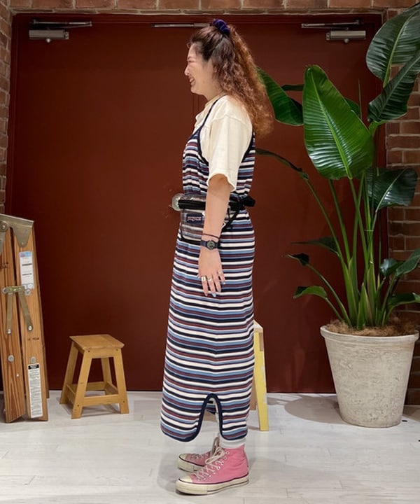 エノモト アミさんの「BEAMS WOMEN｜ナンバリング プリント フットボール ショートスリーブ」を使ったコーディネート