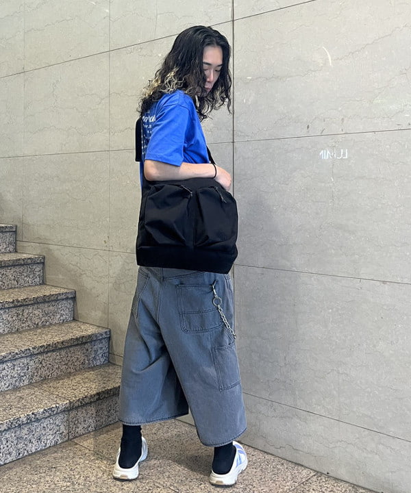 菊田 悠さんの「BEAMS WOMEN｜【別注】Champion &times; SONIC YOUTH / SHORT SLEEVE T-SHIRT 25SS」を使ったコーディネート