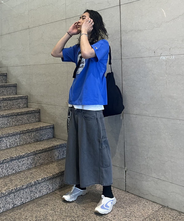 菊田 悠さんの「BEAMS WOMEN｜【別注】Champion &times; SONIC YOUTH / SHORT SLEEVE T-SHIRT 25SS」を使ったコーディネート