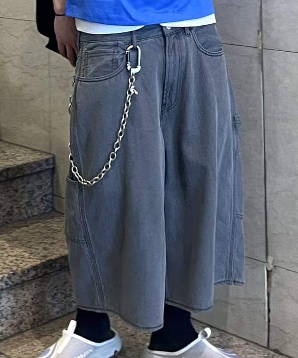 菊田 悠さんの「BEAMS WOMEN｜【別注】Champion &times; SONIC YOUTH / SHORT SLEEVE T-SHIRT 25SS」を使ったコーディネート