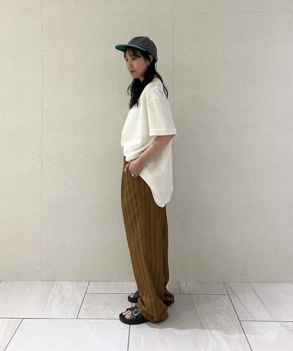 SAEさんの「BEAMS WOMEN｜ストライプ ジャカード ワイド パンツ」を使ったコーディネート