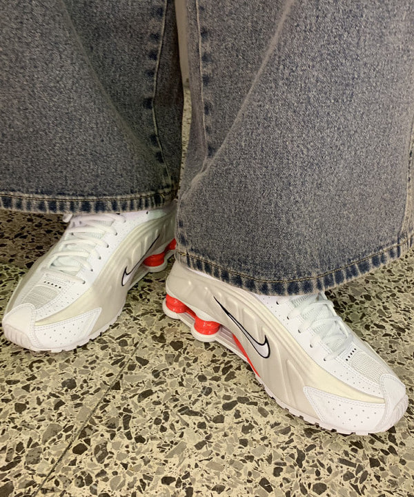 れいなさんの「BEAMS WOMEN｜ドットプリント ミニ キャミワンピース」を使ったコーディネート