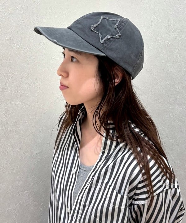 はやしあかねさんの「BEAMS WOMEN｜スター ダメージ キャップ」を使ったコーディネート