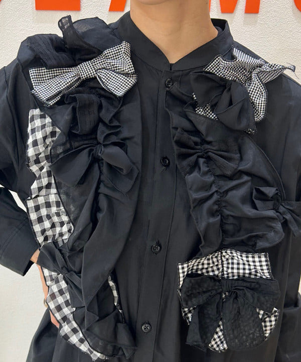 MATSUMOTO AMIさんの「BEAMS WOMEN｜【別注】TORI-TO / リボン シャツ」を使ったコーディネート