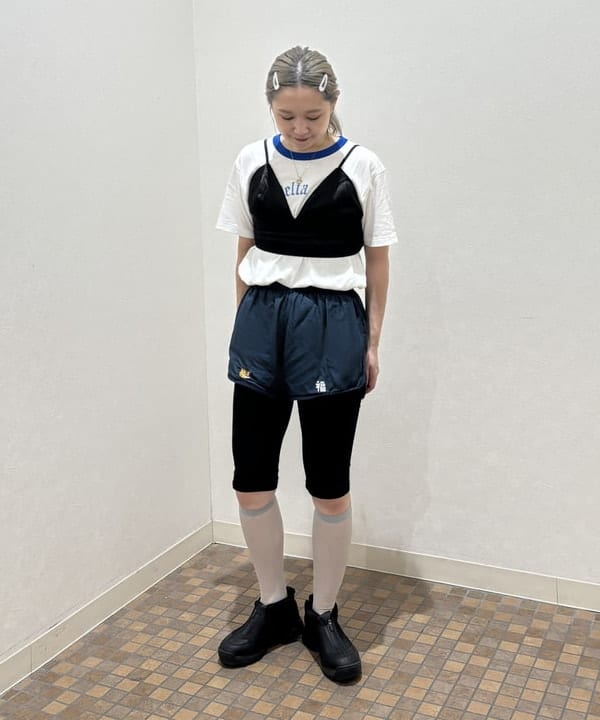 YABUさんの「BEAMS WOMEN｜シアー ハイソックス」を使ったコーディネート