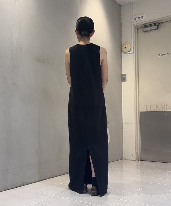 野村 美紅さんの「BEAMS WOMEN｜SHISEI / MM TIGHT SQUARE スリッポン」を使ったコーディネート