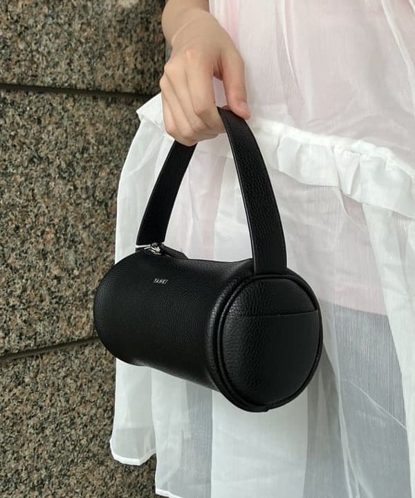 加歩さんの「BEAMS WOMEN｜【別注】GOOD ROCK SPEED / LIFE PC 箔プリント Tシャツ」を使ったコーディネート