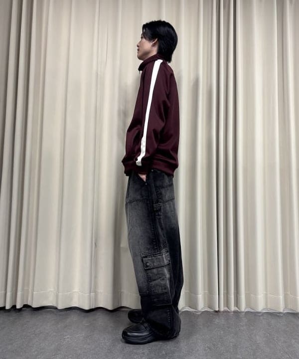 中嶋 大介さんの「BEAMS WOMEN｜ワイドストレート ダック ダブルニー カーゴパンツ」を使ったコーディネート