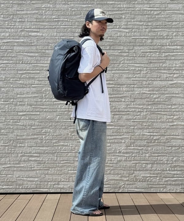 植木 竜也さんの「BEAMS WOMEN｜ARC&rsquo;TERYX / Mantis 30 Bag Pack」を使ったコーディネート