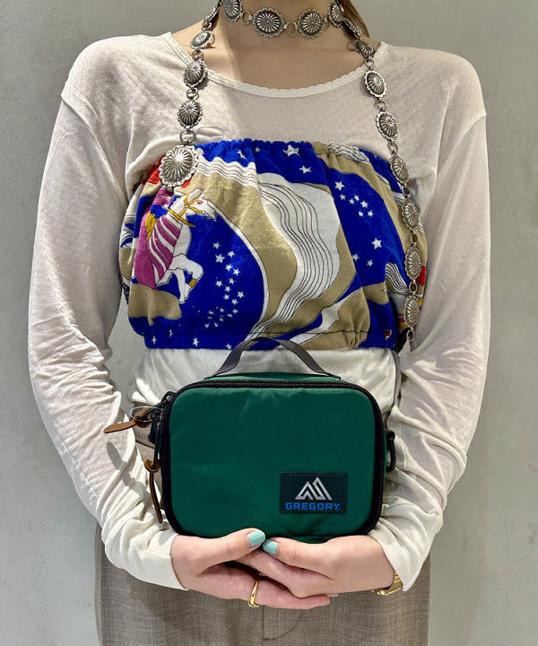 ナツハさんの「BEAMS WOMEN｜ARROW NOVELTY / コンチョ ベルト 22FW」を使ったコーディネート