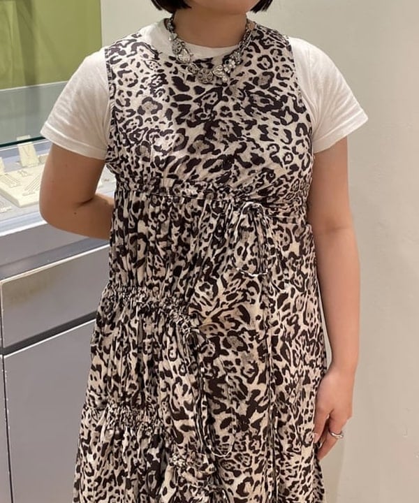 chikaさんの「BEAMS WOMEN｜GHOSPELL / Mattie Midi Dress」を使ったコーディネート