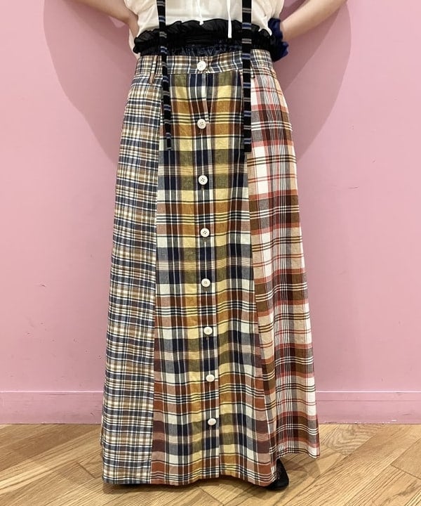 晶さんの「BEAMS WOMEN｜マドラス チェック クレイジー スカート」を使ったコーディネート