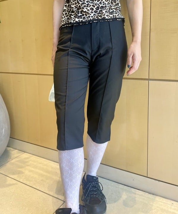 ハルキ　モモナさんの「BEAMS WOMEN｜ストレッチ カプリ パンツ」を使ったコーディネート