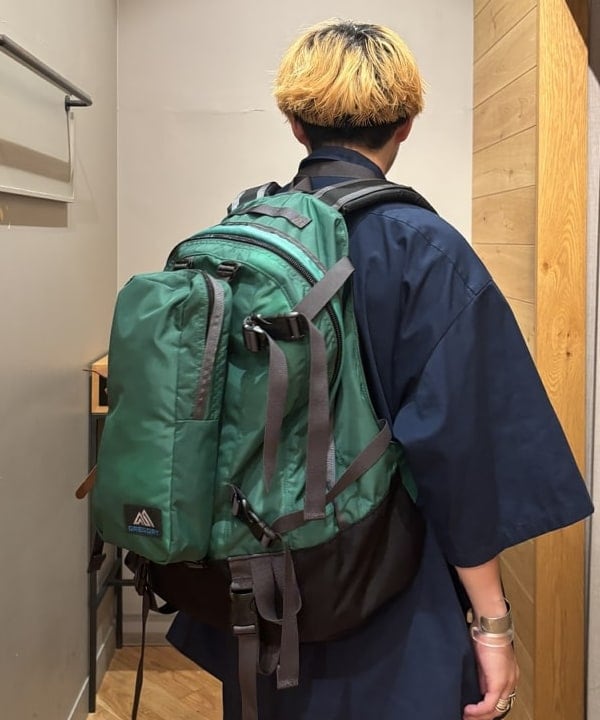 三宅 康平さんの「BEAMS WOMEN｜【別注】GREGORY / VINTAGE DAY AND A HALF」を使ったコーディネート