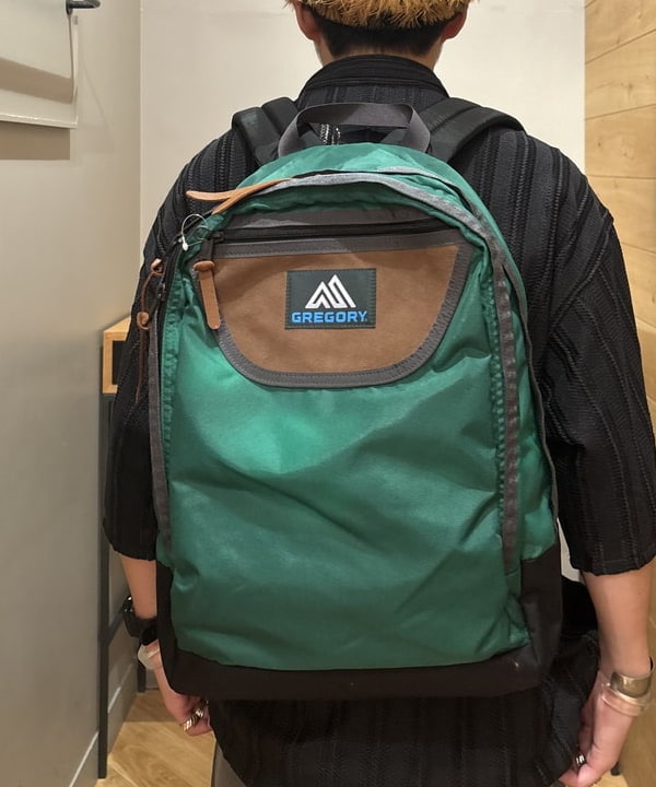 三宅 康平さんの「BEAMS WOMEN｜【別注】GREGORY / VINTAGE DITCH DAY」を使ったコーディネート