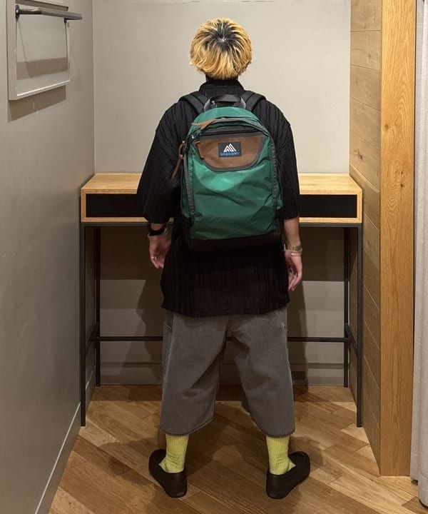 三宅 康平さんの「BEAMS WOMEN｜【別注】GREGORY / VINTAGE DITCH DAY」を使ったコーディネート