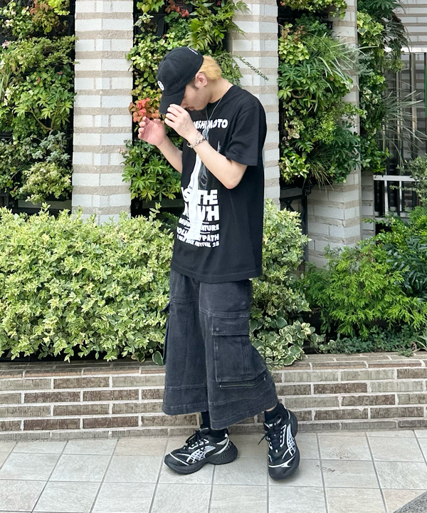 吉田 洸輝さんの「BEAMS WOMEN｜フェード カーゴパンツ」を使ったコーディネート