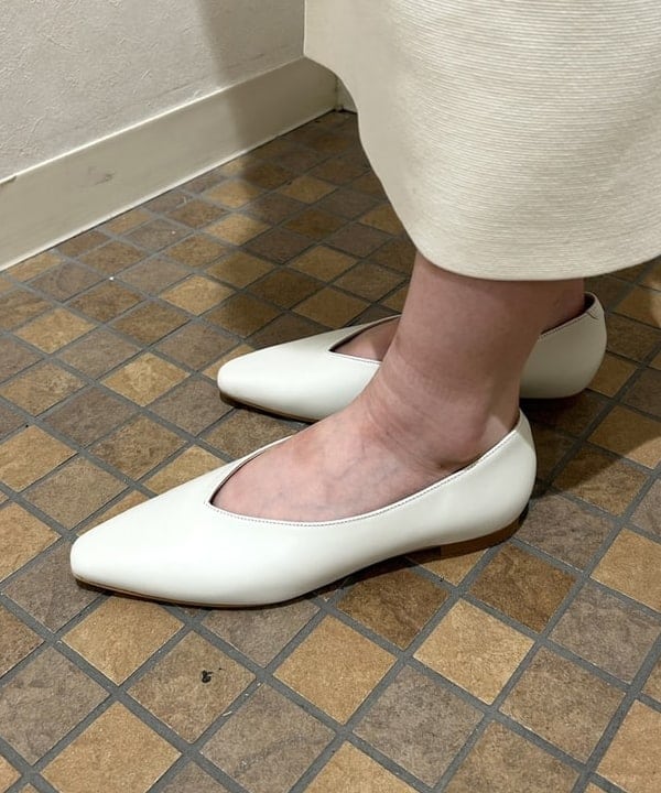 大槻 まひろさんの「BEAMS WOMEN｜シンプル タイト ニットスカート .M」を使ったコーディネート