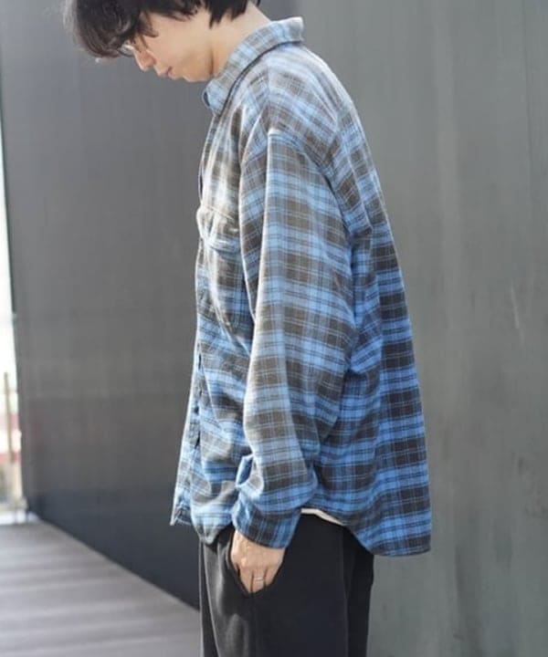 SUDOさんの「BEAMS WOMEN｜ワイドフィット フェード チェックシャツ」を使ったコーディネート