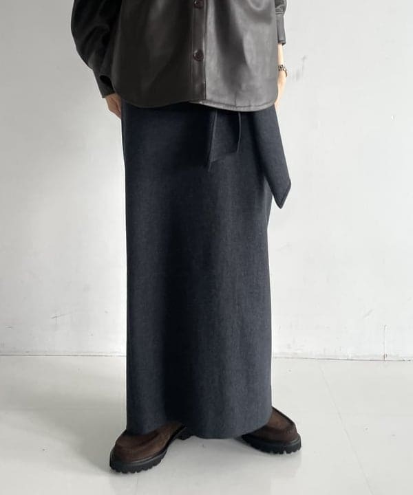 SAKAIさんの「BEAMS WOMEN｜フェイクレザー シャツジャケット」を使ったコーディネート