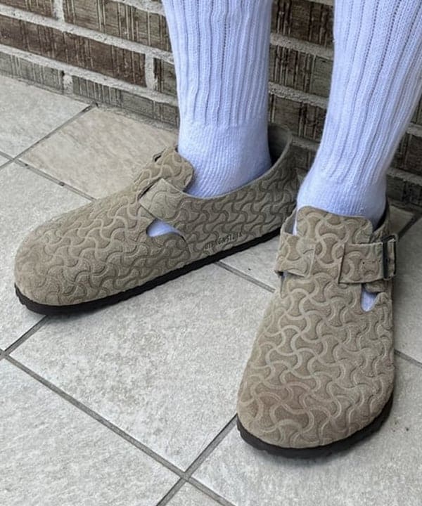 こたろうさんの「BEAMS WOMEN｜ベーシック チノショーツ」を使ったコーディネート