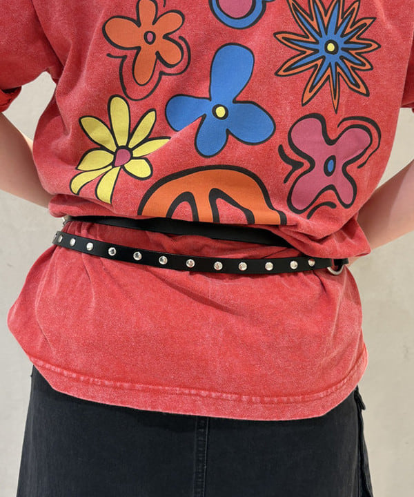 大石彩可さんの「BEAMS WOMEN｜カーゴ ポケット タイト スカート」を使ったコーディネート