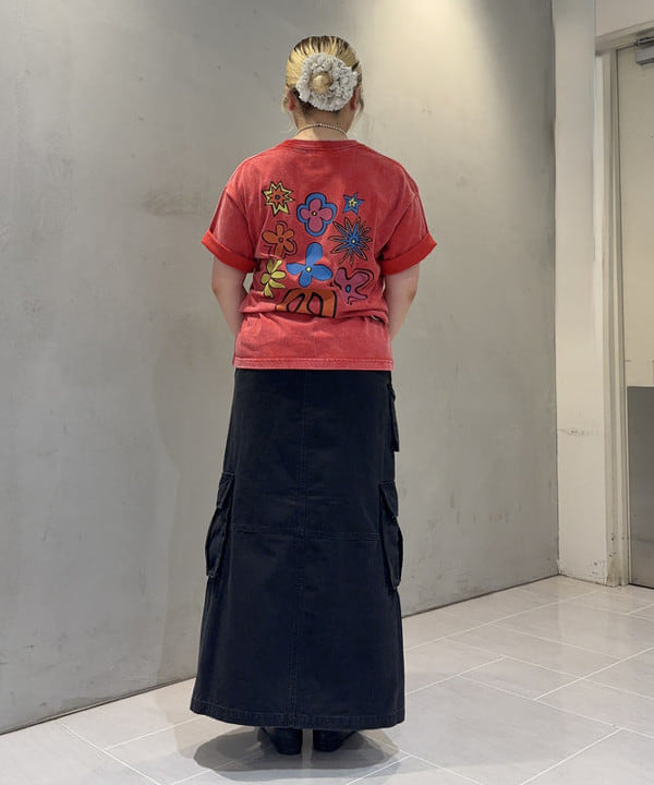 大石彩可さんの「BEAMS WOMEN｜カーゴ ポケット タイト スカート」を使ったコーディネート