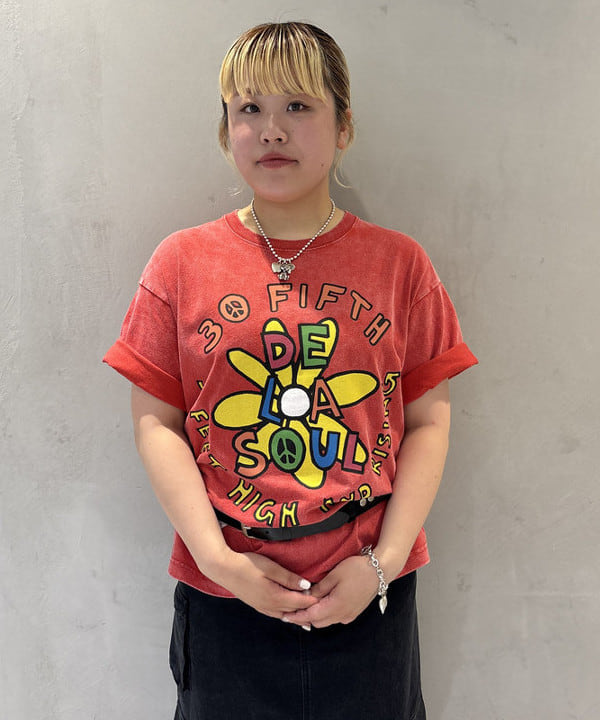 大石彩可さんの「BEAMS WOMEN｜カーゴ ポケット タイト スカート」を使ったコーディネート