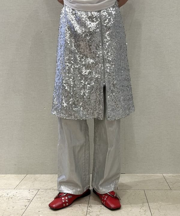 ササキさんの「BEAMS WOMEN｜箔プリント デニムパンツ」を使ったコーディネート