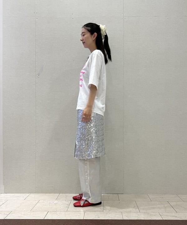 ササキさんの「BEAMS WOMEN｜箔プリント デニムパンツ」を使ったコーディネート