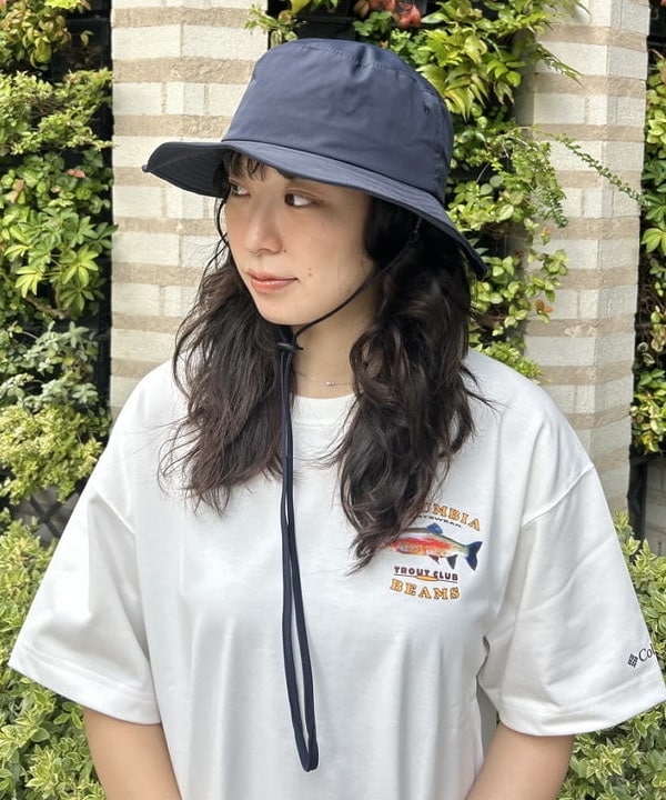 ばるたんさんの「BEAMS WOMEN｜【別注】Columbia / GRAPHIC TEE」を使ったコーディネート