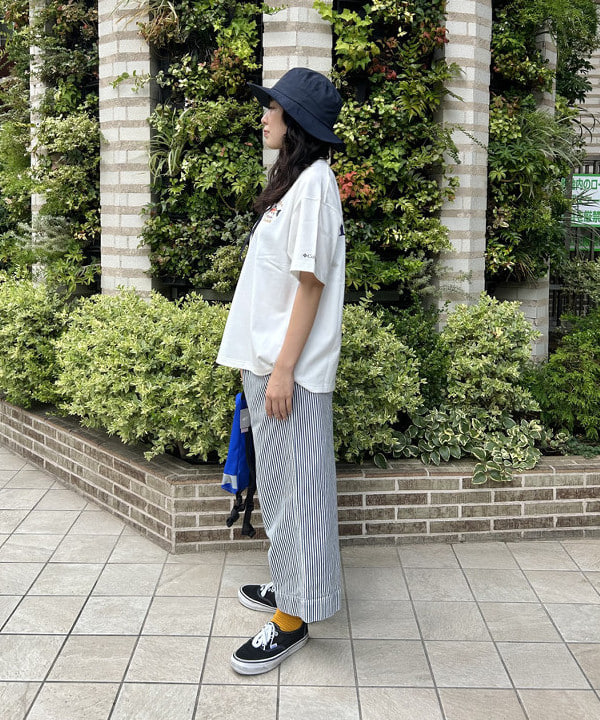ばるたんさんの「BEAMS WOMEN｜【別注】Columbia / GRAPHIC TEE」を使ったコーディネート
