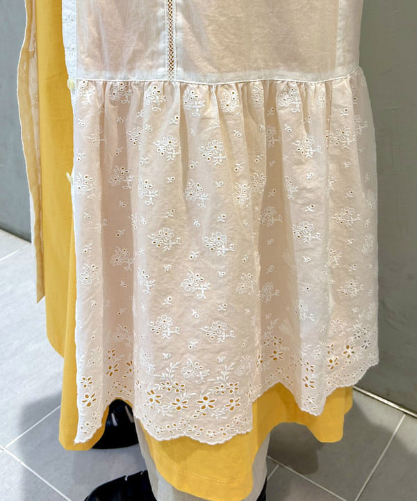 スミレさんの「BEAMS WOMEN｜【別注】Champion / ショートスリーブ Aライン ドレス」を使ったコーディネート