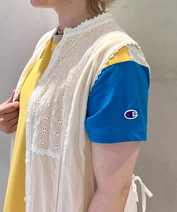 スミレさんの「BEAMS WOMEN｜【別注】Champion / ショートスリーブ Aライン ドレス」を使ったコーディネート