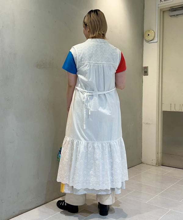 スミレさんの「BEAMS WOMEN｜【別注】Champion / ショートスリーブ Aライン ドレス」を使ったコーディネート