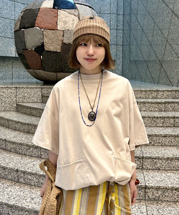 小原 もこさんの「BEAMS WOMEN｜WAREHOUSE & CO. / 別注 ステンシル13 Tシャツ」を使ったコーディネート