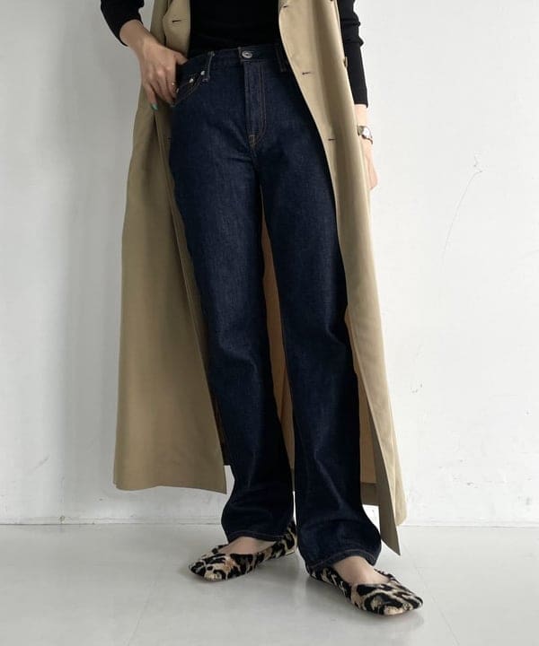 SAKAIさんの「BEAMS WOMEN｜ノースリーブ ロングトレンチ ワンピース」を使ったコーディネート