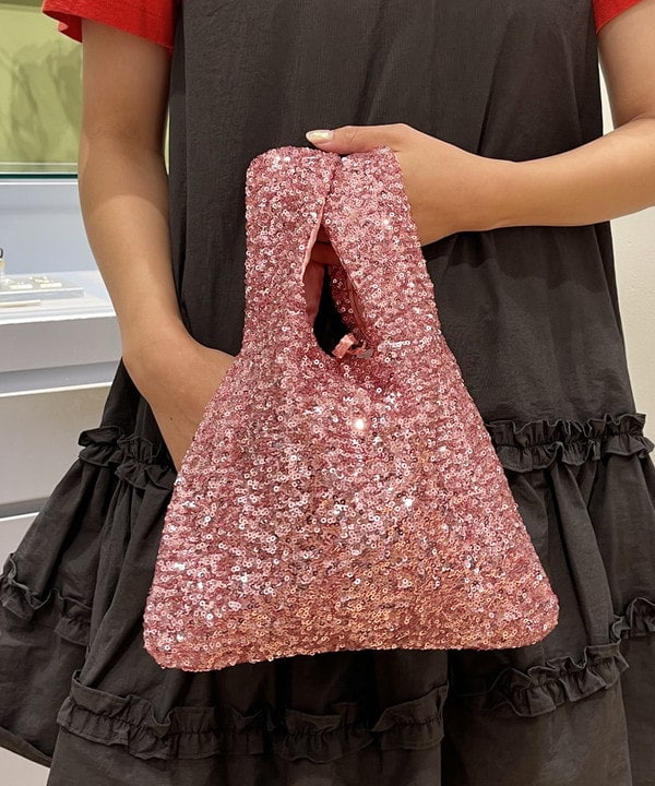 大木さんの「BEAMS WOMEN｜GHOSPELL / Nelle Mini Dress」を使ったコーディネート