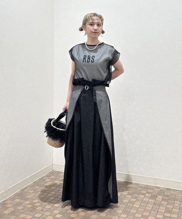 YABUさんの「BEAMS WOMEN｜RBS / シアー レイヤードロゴT」を使ったコーディネート