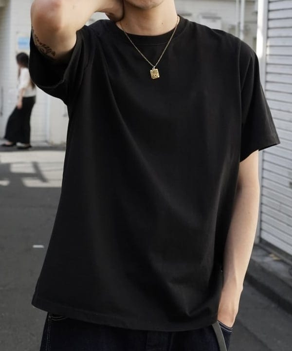 rogiさんの「BEAMS WOMEN｜BEAMS /  プレーン クルーネック Tシャツ」を使ったコーディネート