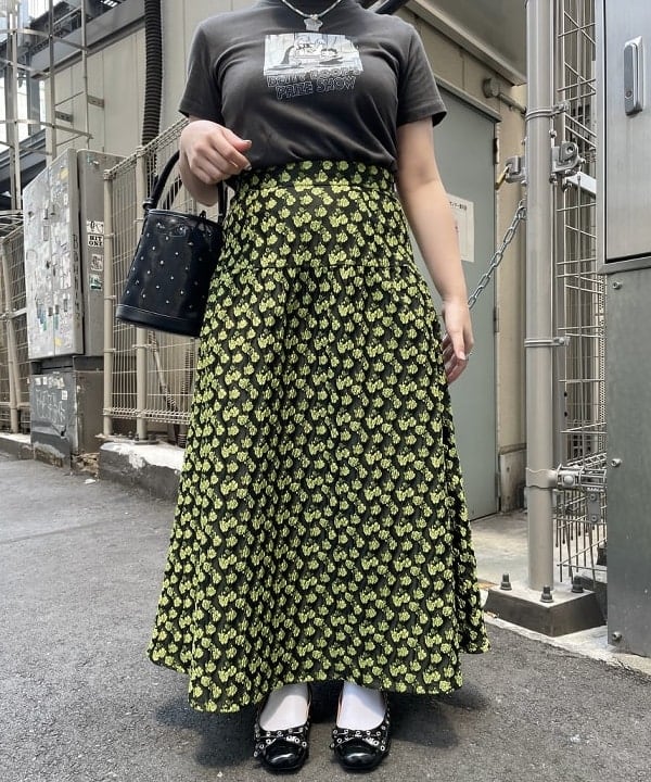 chikaさんの「BEAMS WOMEN｜blicenscell / LOVE リング」を使ったコーディネート