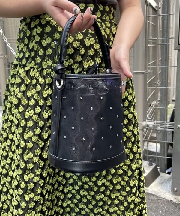 chikaさんの「BEAMS WOMEN｜blicenscell / LOVE リング」を使ったコーディネート