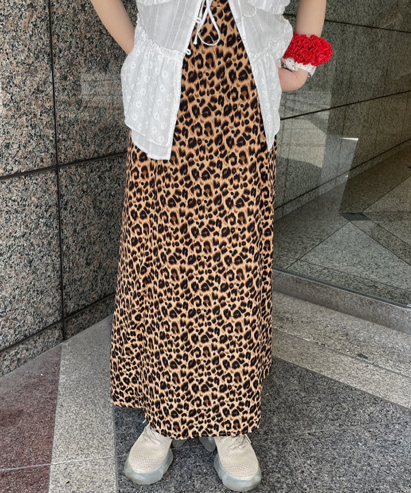 まゆちゃんさんの「BEAMS WOMEN｜スタンドカラー ジップ ベスト」を使ったコーディネート