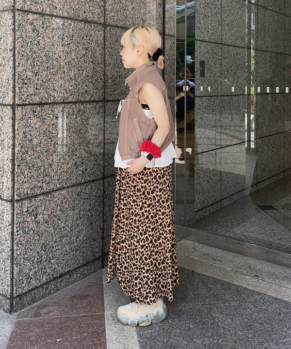 まゆちゃんさんの「BEAMS WOMEN｜スタンドカラー ジップ ベスト」を使ったコーディネート